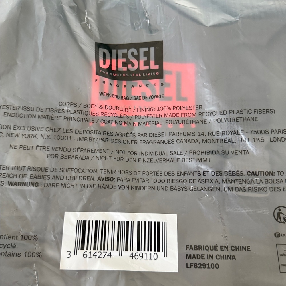 New Diesel duffle bag 18*9 - Picture 3 of 7